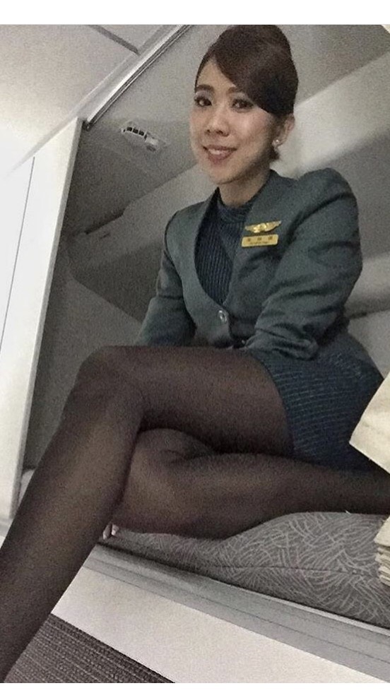 (長榮空姐) 好想奶佢對黑絲臭腳 | LIHKG 討論區