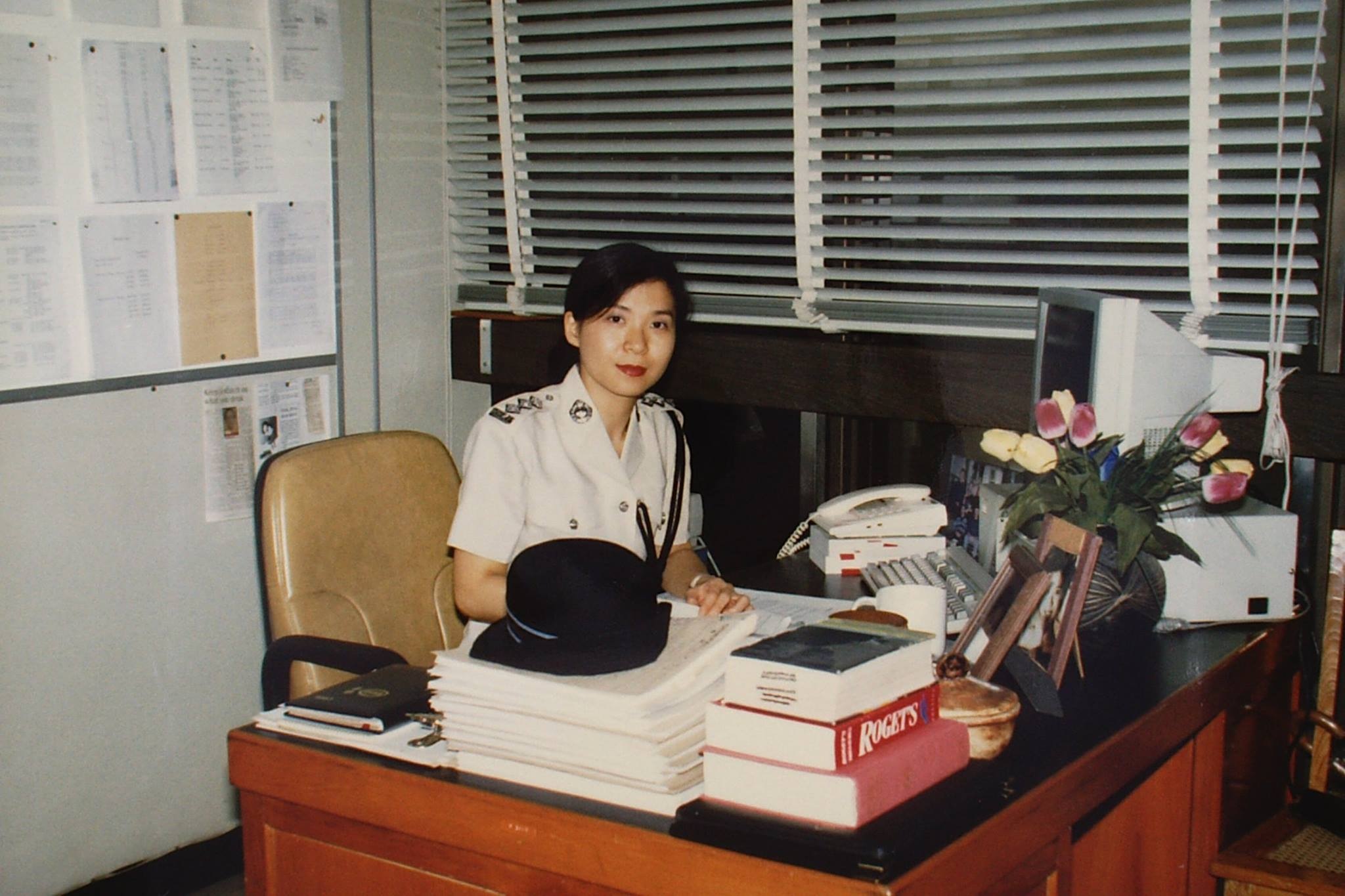 1994-95年，一位皇家香港警察女性總督察嘅優秀英語能力 | LIHKG 討論區