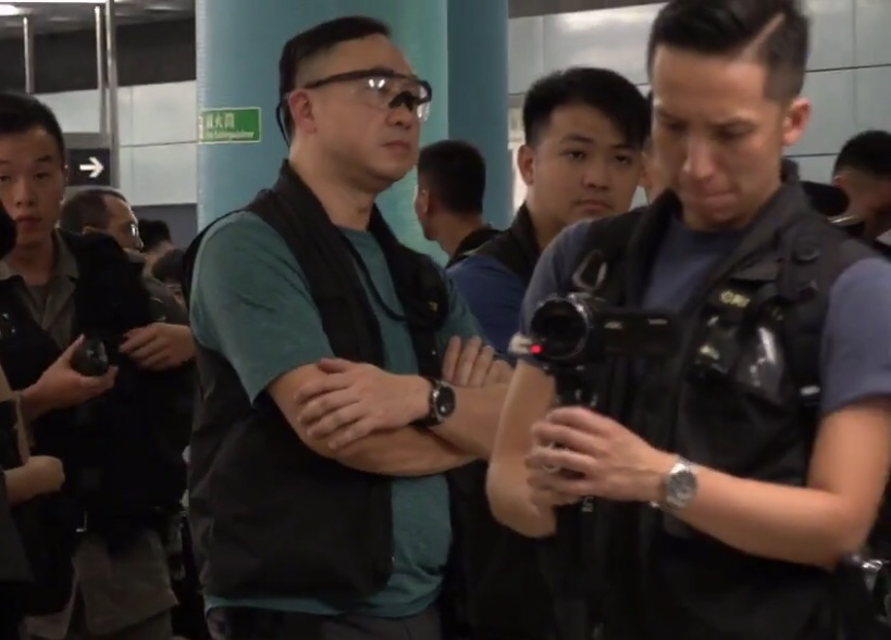 肥媽死黑警 