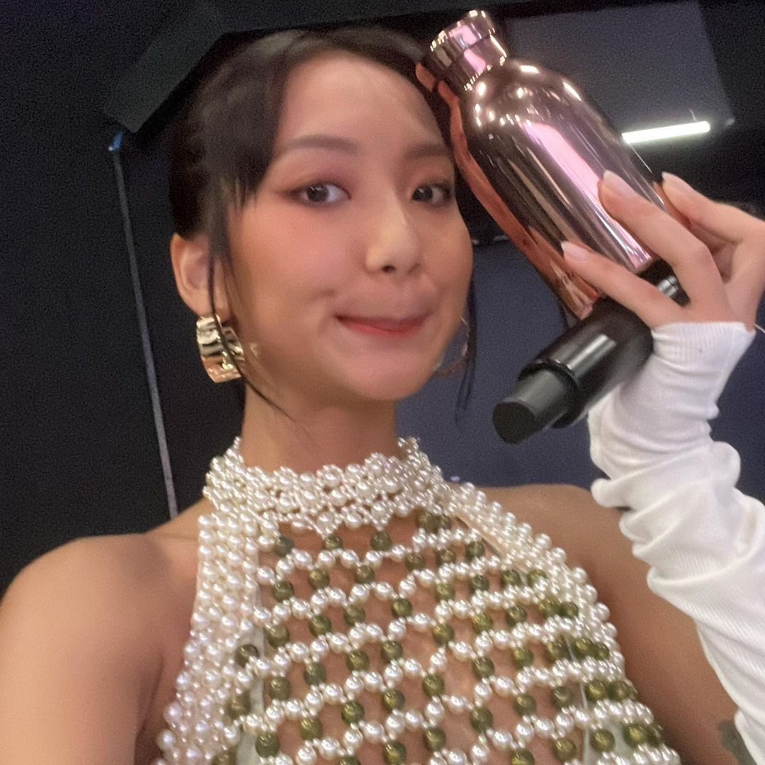 8人女子組合 COLLAR討論區 (657) 今晚九點半Chill Club有COLLAR！ LIHKG 討論區