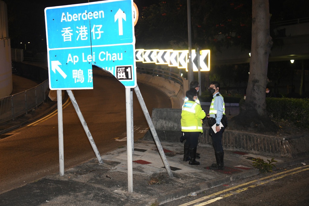 法國籍鐵騎士於香港仔撞壆 頭部重創昏迷 送院搶救不治 | LIHKG 討論區