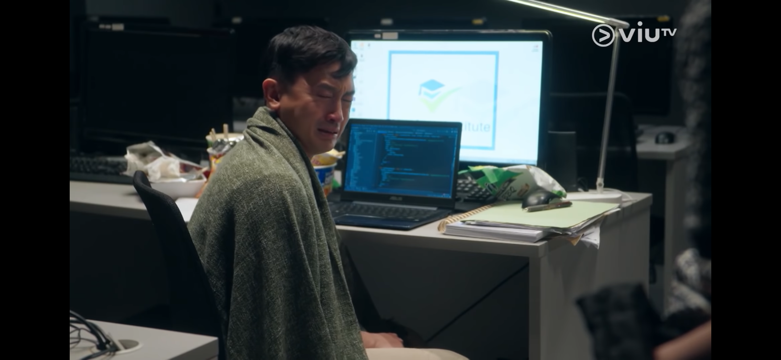 8人女子組合 COLLAR討論區 (683) COLLAR Chill Club頒獎禮請合體 團體活動呢去左邊！ LIHKG 討論區