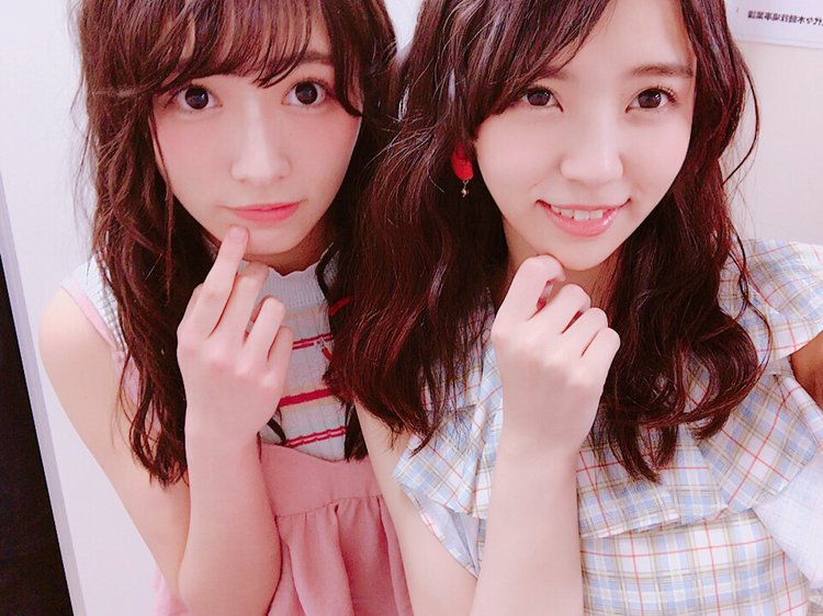 欅宣言」2016MAY 厳つい 欅坂46 志田愛佳 座り 直筆