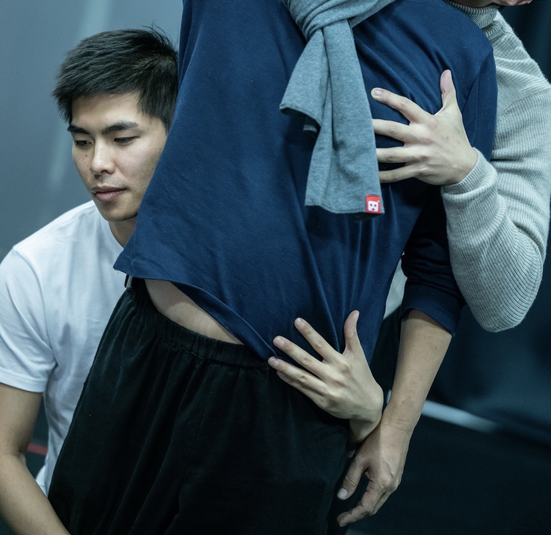 遊學修同佢班女佢d身體接觸會唔會太多？ | LIHKG 討論區